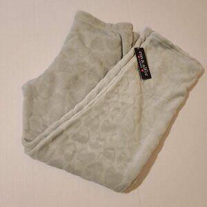 EM & ALFIE SUPER SOFT PLUSH HEART PAJAMA PANTS